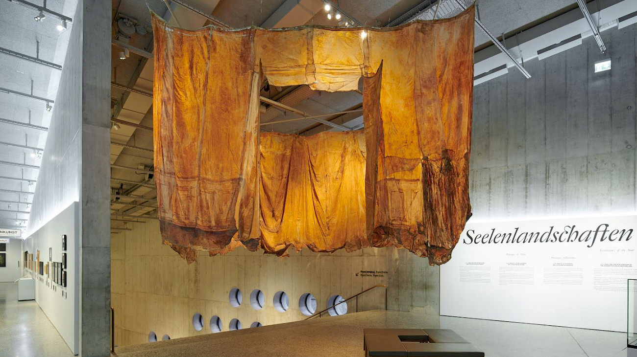 © The Estate of Heidi Bucher, courtesy of the Estate of Heidi Bucher and Lehmann Maupin, New York, Hong Kong, Seoul and London, Foto: Schweizerisches Nationalmuseum