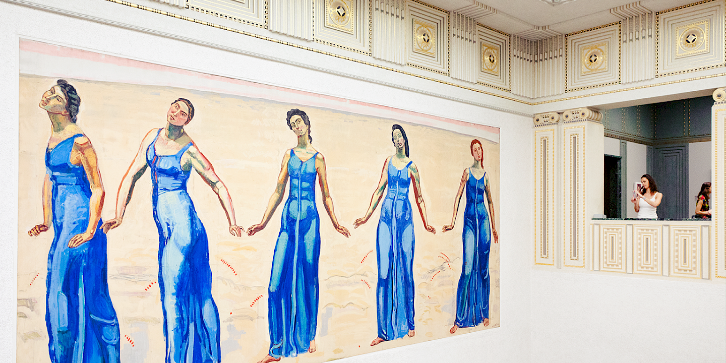 Guided tour of the collection